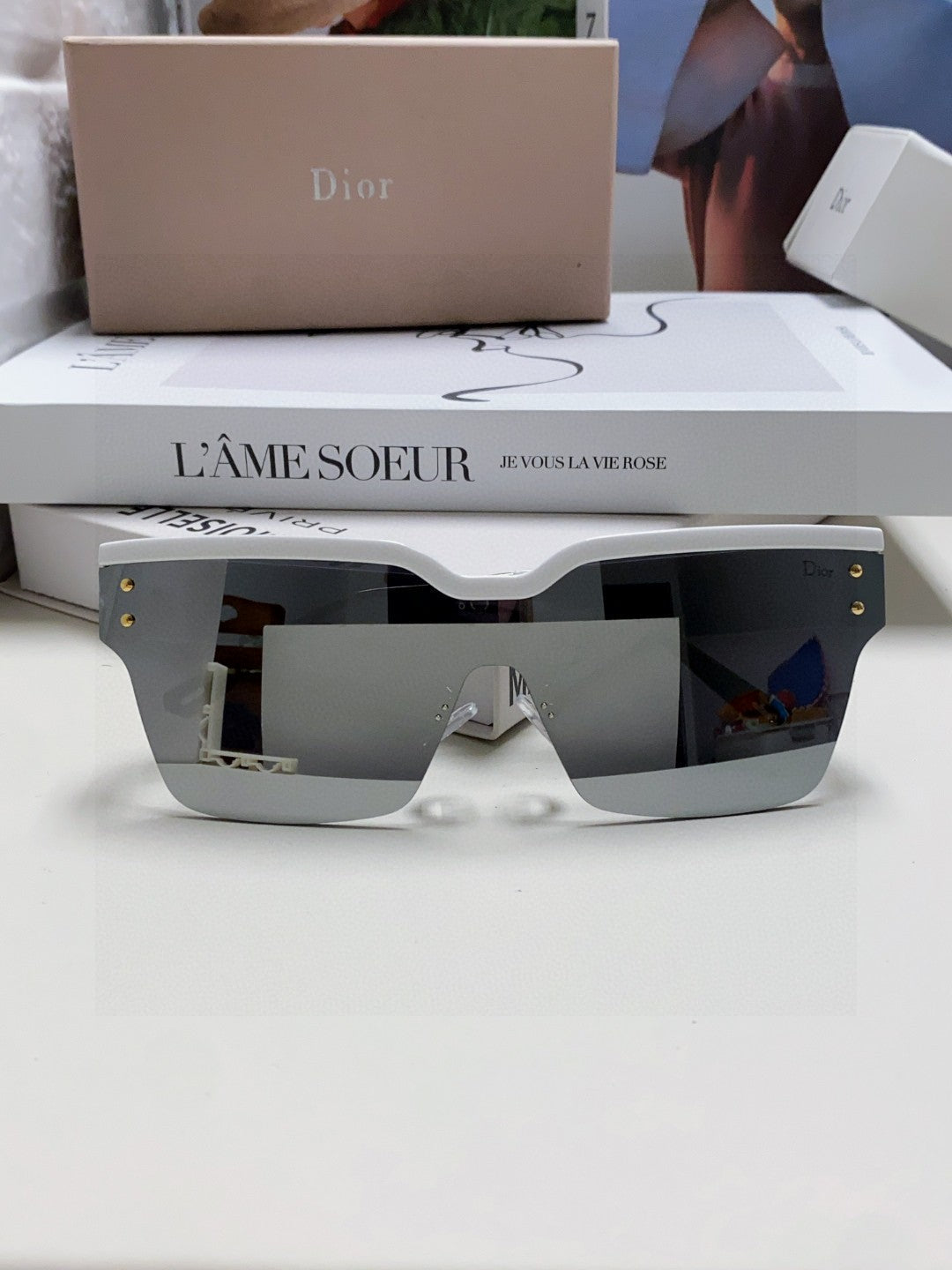DIOR OBLIQUE SUNGLASS 571600 IN WHITE METAL BLACK MIRROR LENSES