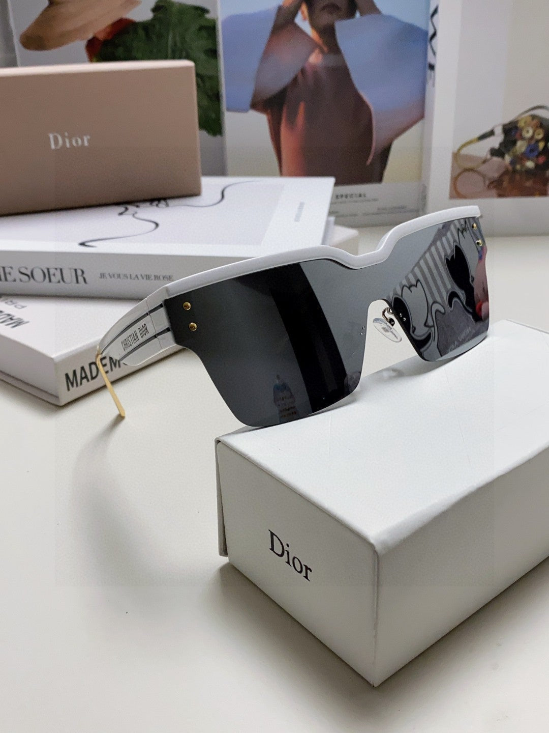DIOR OBLIQUE SUNGLASS 571600 IN WHITE METAL BLACK MIRROR LENSES