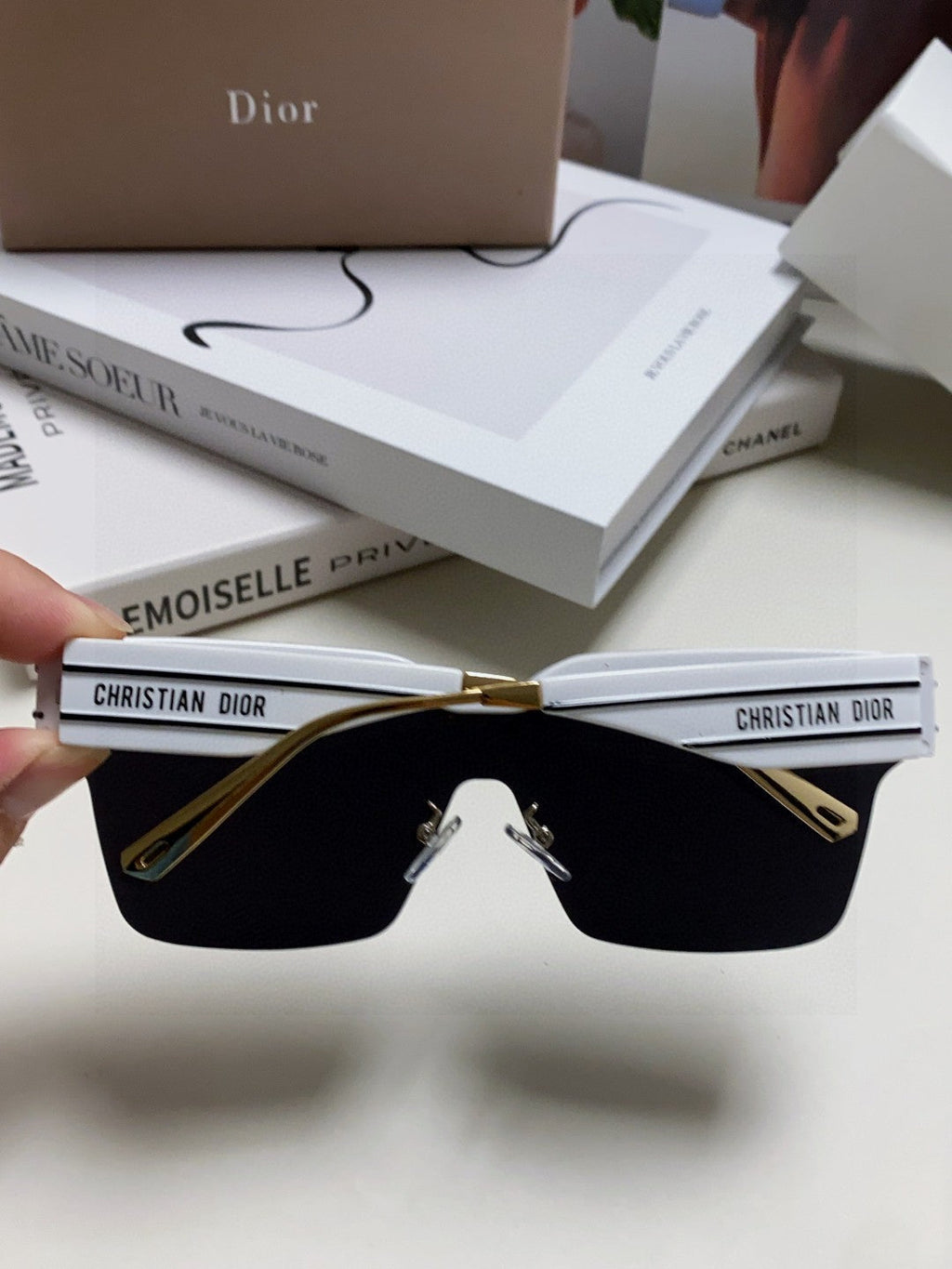 DIOR OBLIQUE SUNGLASS 571600 IN WHITE METAL BLACK MIRROR LENSES