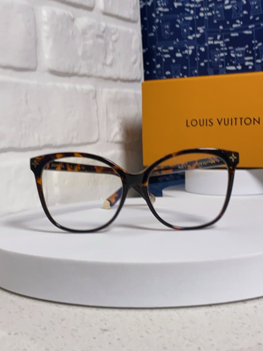 LOUIS VUITTON CAT EYE SUNGLASSES 573323 IN HAVANA ACETATE MONOGRAM LOGO