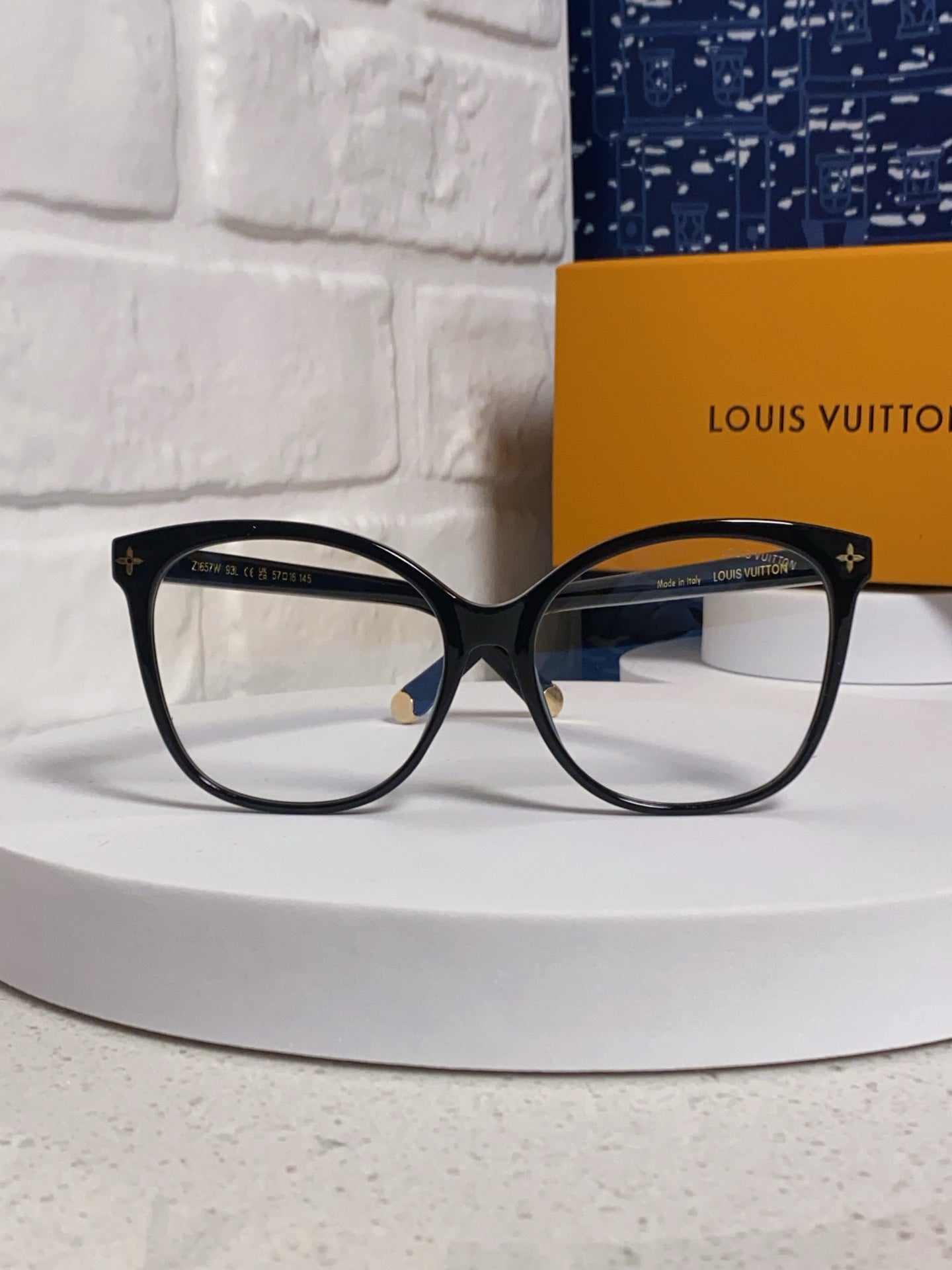 LOUIS VUITTON CAT EYE SUNGLASSES Z1657W IN BLACK ACETATE MONOGRAM LOGO