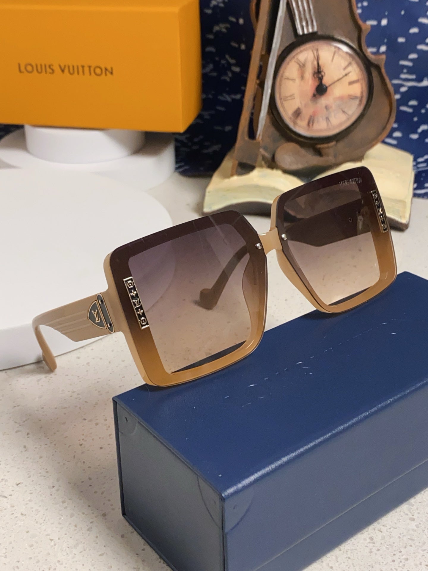 LOUIS VUITTON SQUARE SUNGLASSES 571654 IN DARK BEIGE SMOKE ACETATE