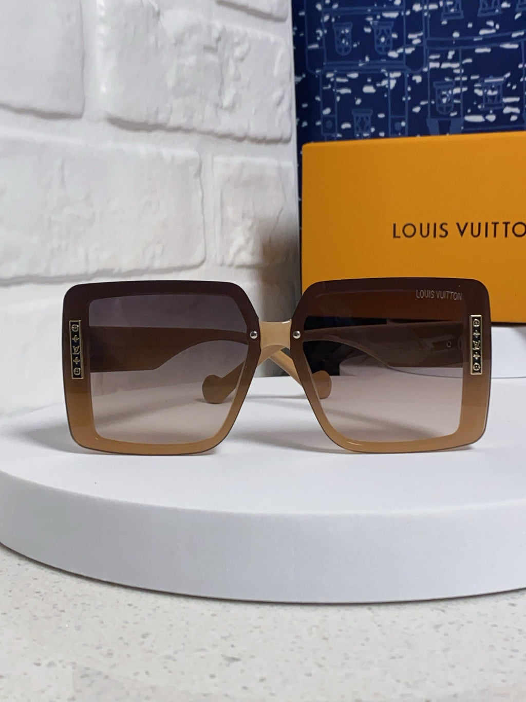 LOUIS VUITTON SQUARE SUNGLASSES 571654 IN DARK BEIGE SMOKE ACETATE