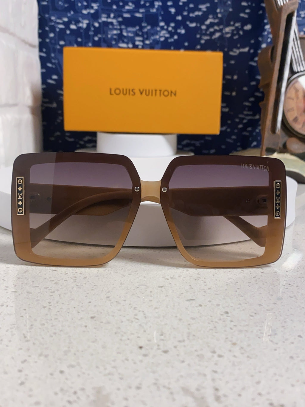 LOUIS VUITTON SQUARE SUNGLASSES 571654 IN DARK BEIGE SMOKE ACETATE