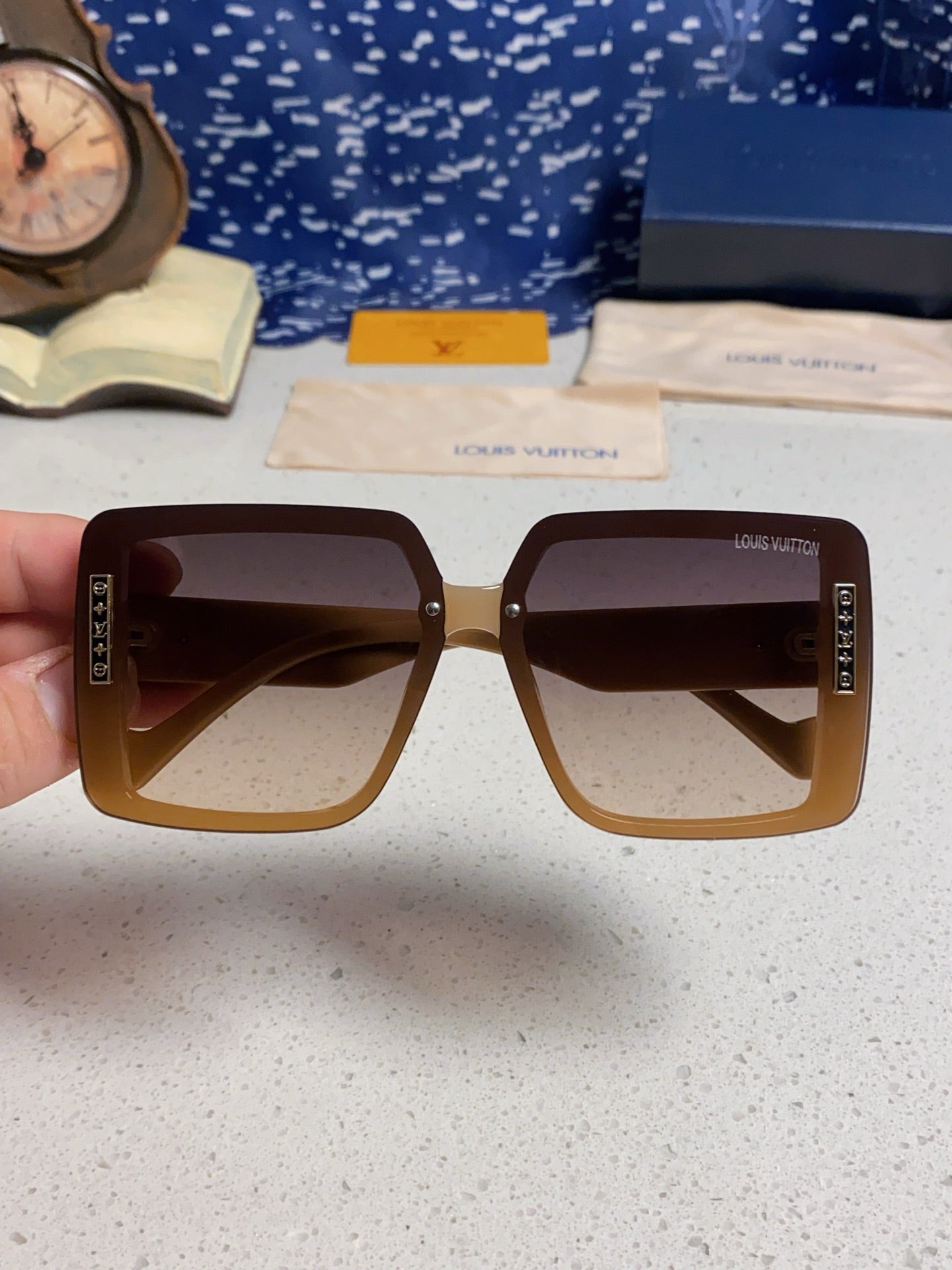 LOUIS VUITTON SQUARE SUNGLASSES 571654 IN DARK BEIGE SMOKE ACETATE