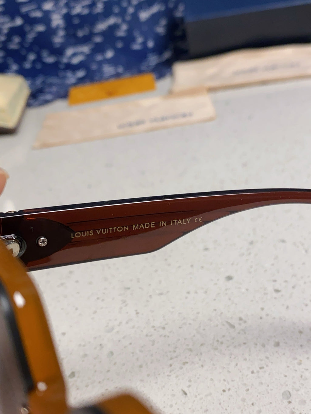 LOUIS VUITTON SQUARE SUNGLASSES 571655 IN BROWN CLEAR ACETATE