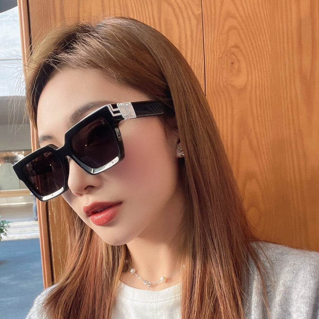 LOUIS VUITTON RECTANGLE SUNGLASSES 575849 BLACK IN ACETATE