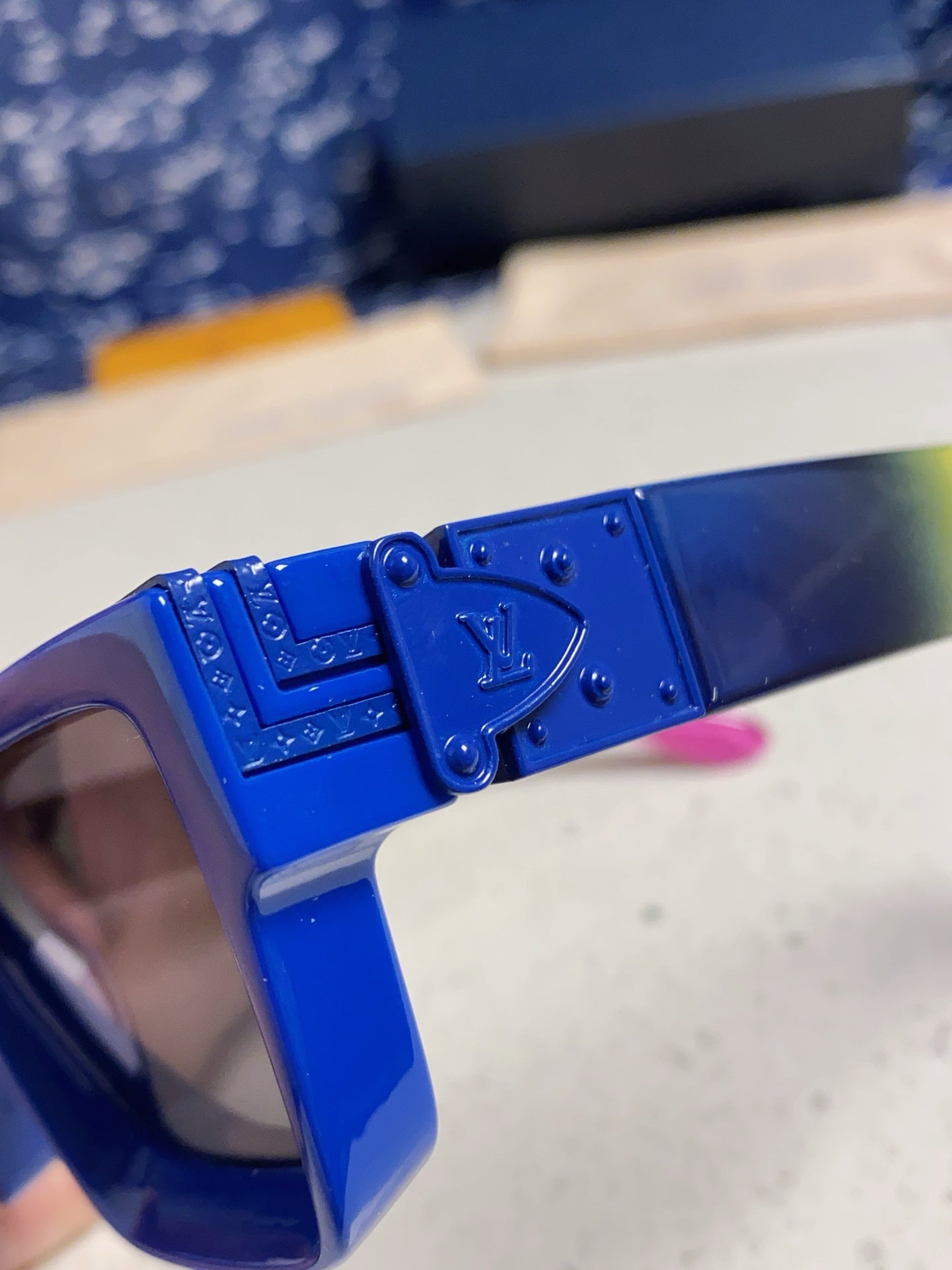 LOUIS VUITTON RECTANGLE SUNGLASSES 575847 IN BLUE MIX MULTICOLOR ACETATE