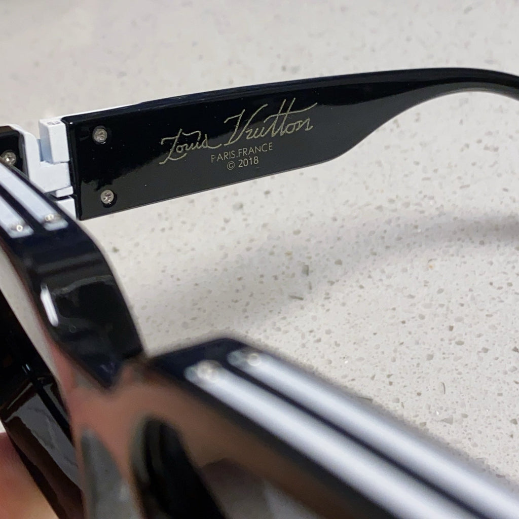 LOUIS VUITTON RECTANGLE SUNGLASSES 575849 BLACK IN ACETATE