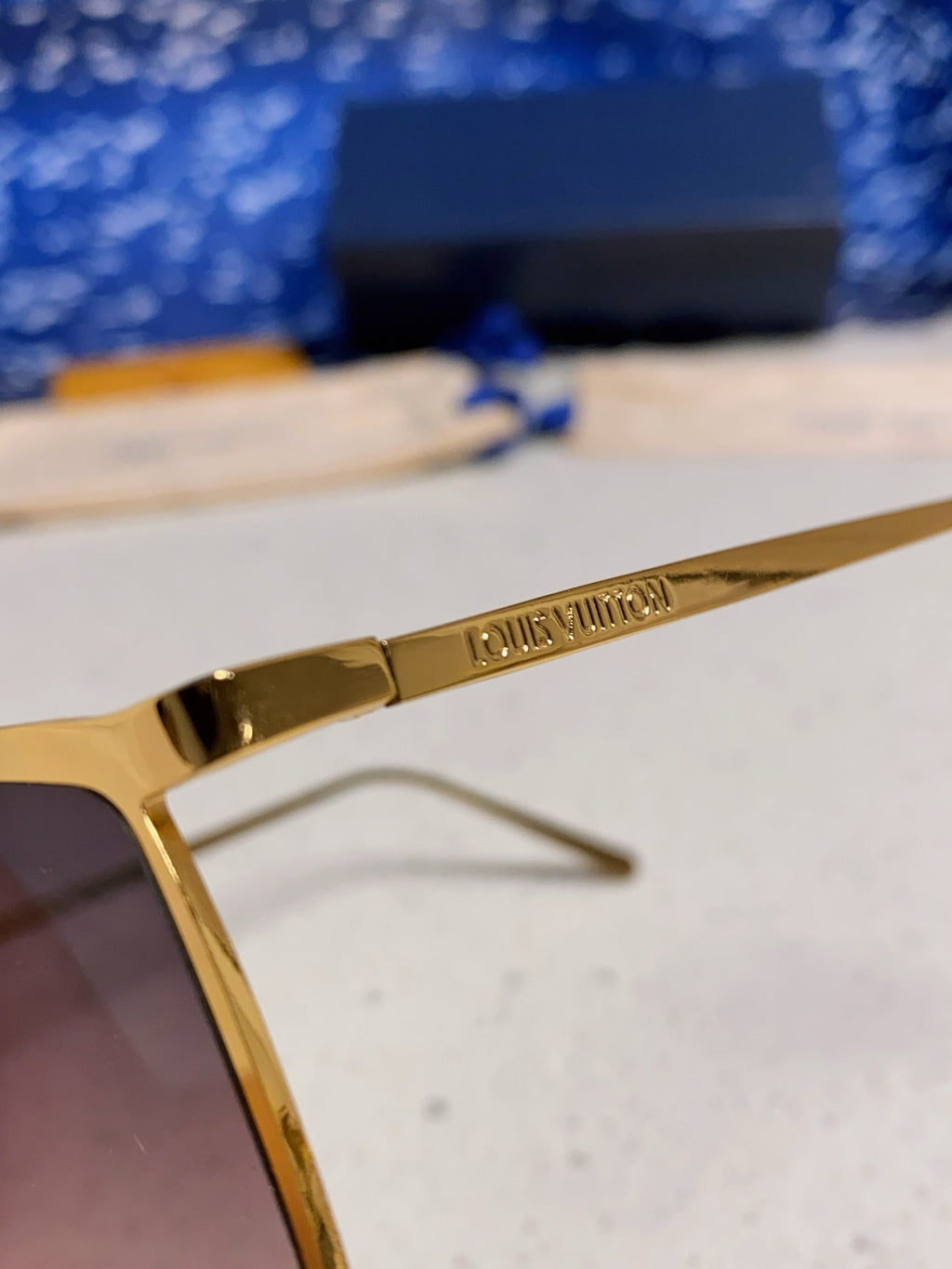 LOUIS VUITTON GOLDEN MASK SUNGLASSES 582732 IN GOLD METAL DARK GREY SMOKE LENSES