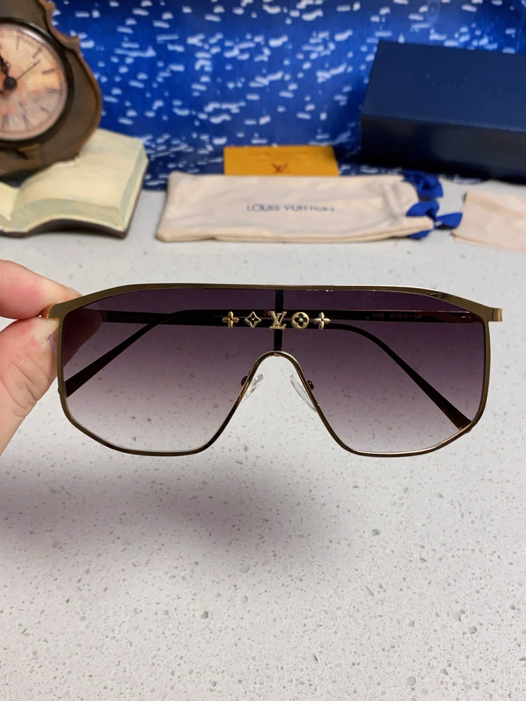 LOUIS VUITTON GOLDEN MASK SUNGLASSES 582734 IN GOLD METAL GREY SMOKE LENSES