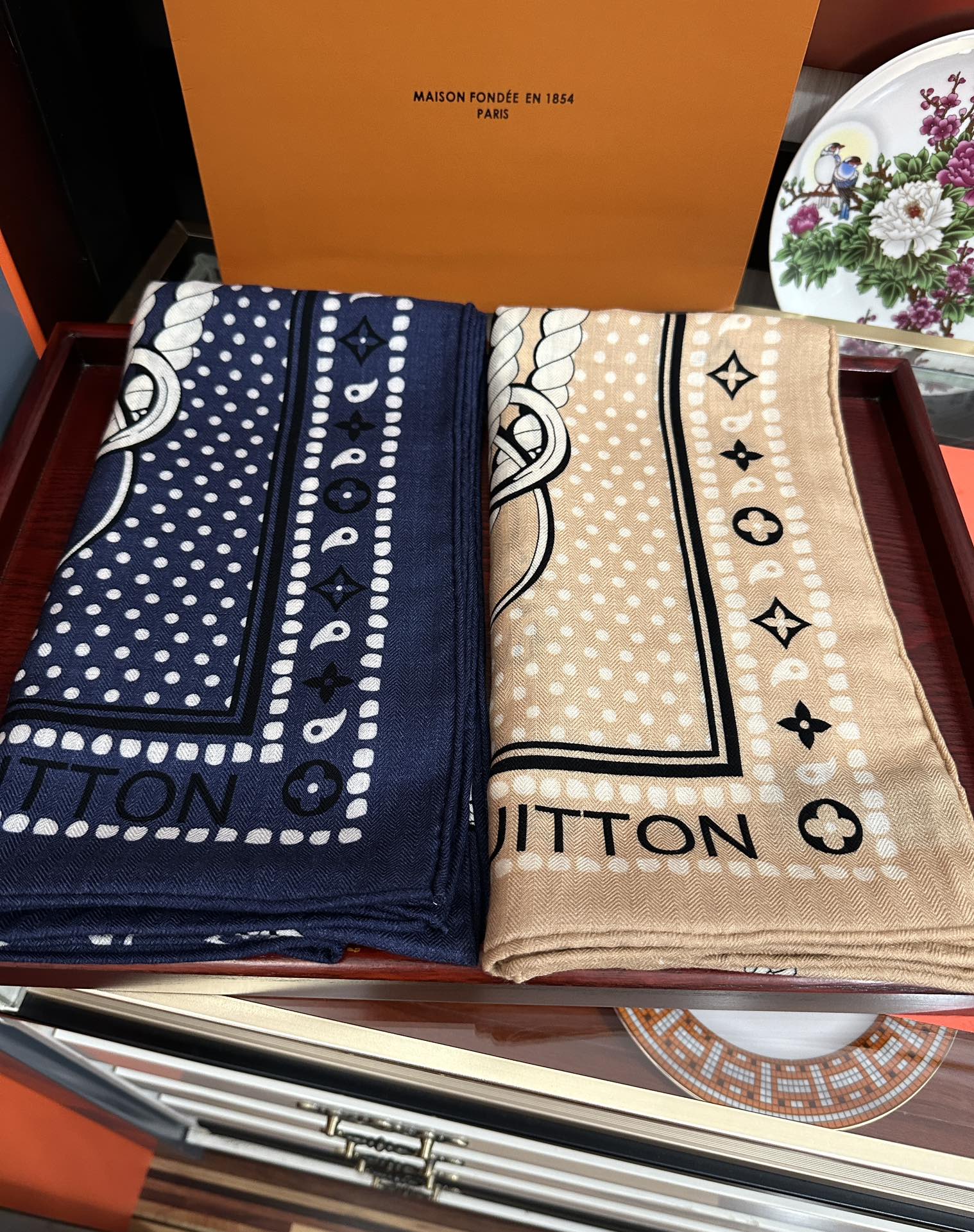 LOUIS VUITTON SAILOR BANDANA SQUARE IN MARINE BLUE SILK SCARF 140 CM