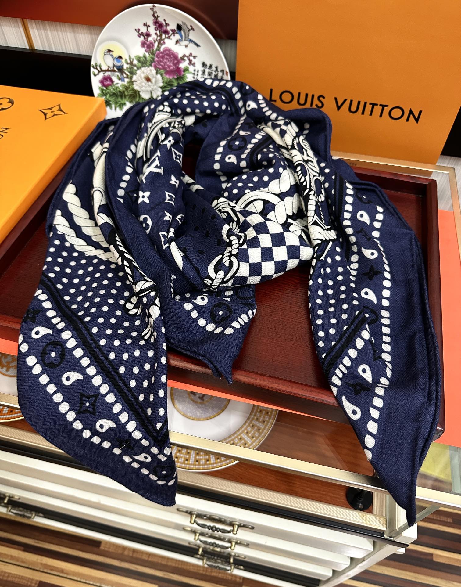 LOUIS VUITTON SAILOR BANDANA SQUARE IN MARINE BLUE SILK SCARF 140 CM