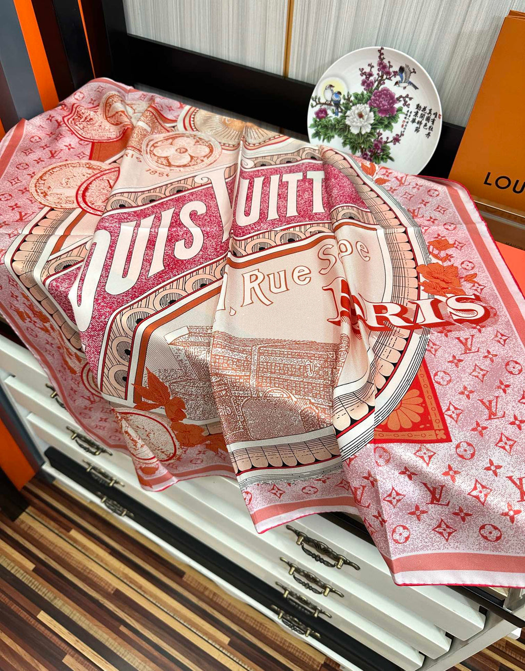 LOUIS VUITTON SQUARE SILK SCARF MALLES MERVEILLEUSES 90 CM PINK 399996