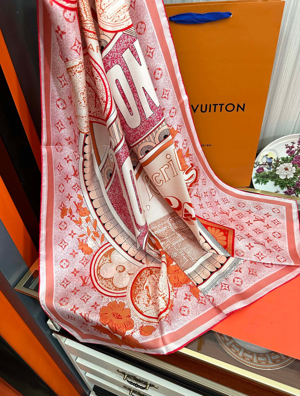 LOUIS VUITTON SQUARE SILK SCARF MALLES MERVEILLEUSES 90 CM PINK 399996