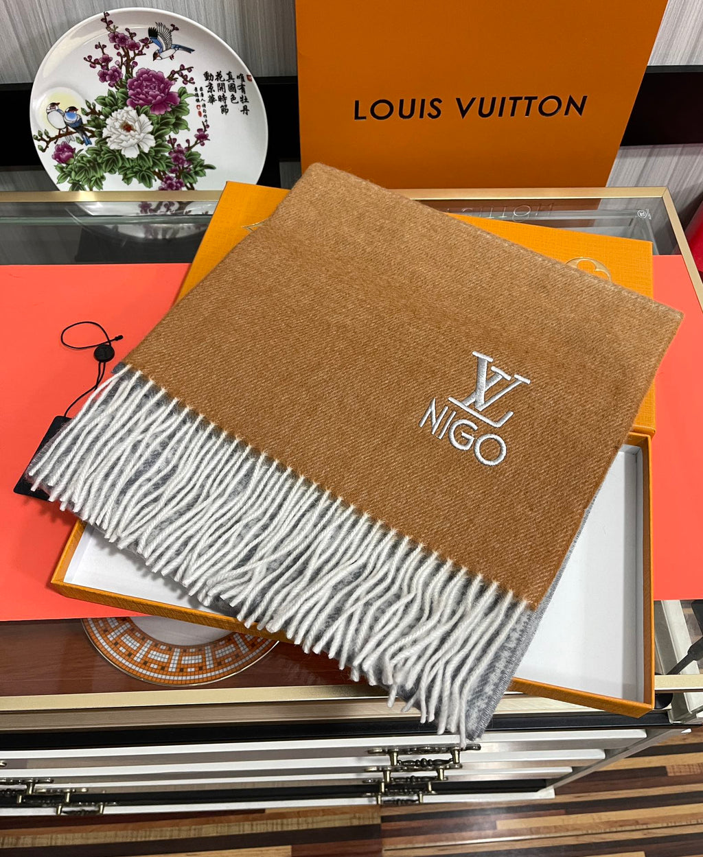 LOUIS VUITTON SCARF 200 CM IN BROWN MIX GREY CASHMERE 400011