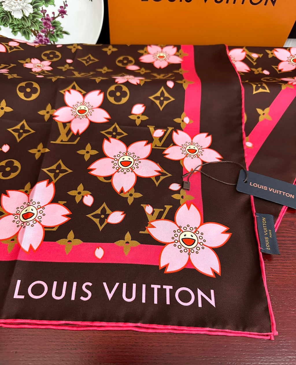 LOUIS VUITTON LV SCARF 90 CM IN SILK 723121