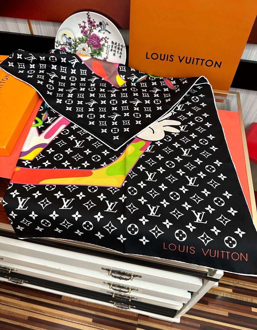 LOUIS VUITTON LV SCARF 90 CM IN SILK 10