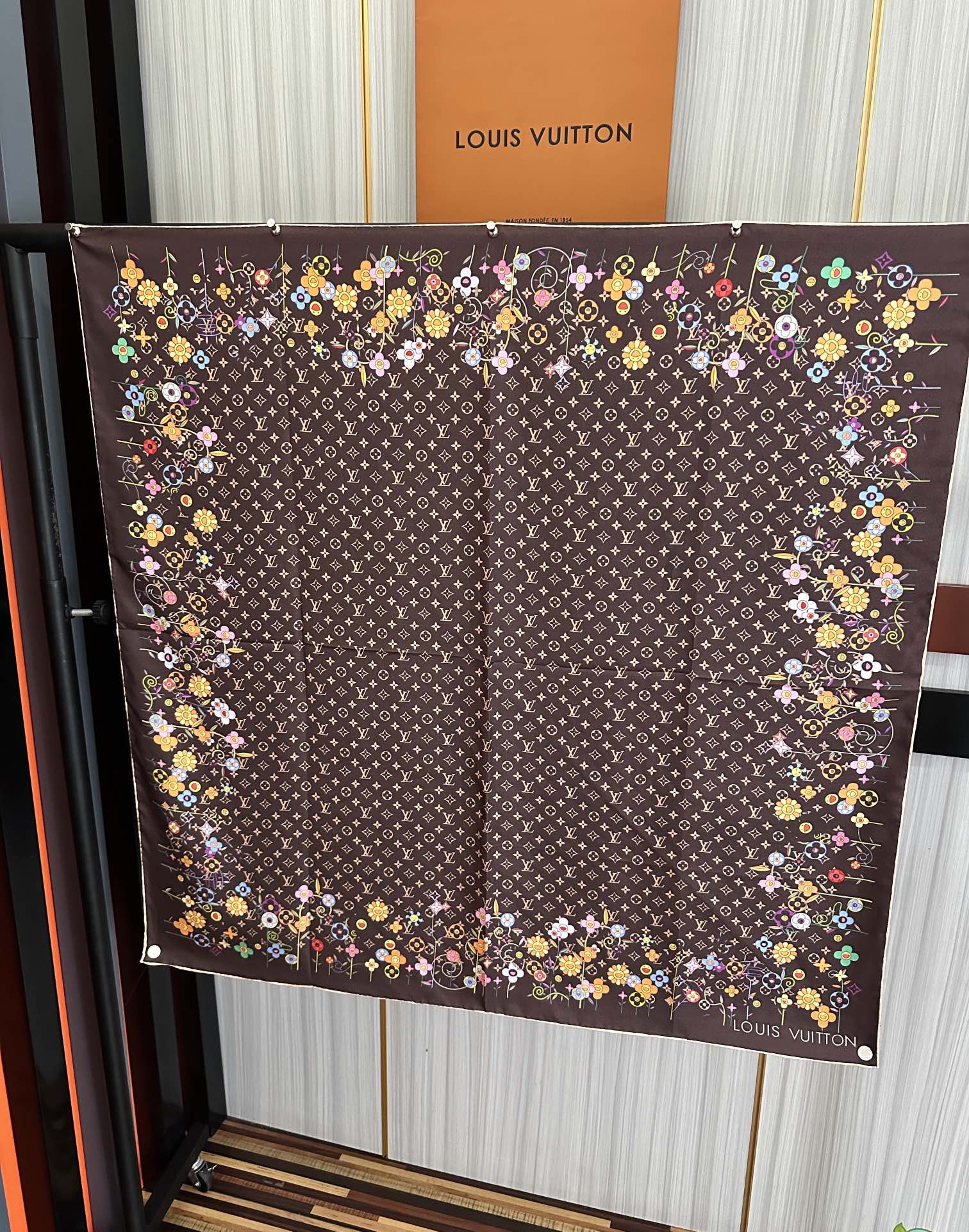 LOUIS VUITTON LV SCARF 90 CM IN SILK 730542
