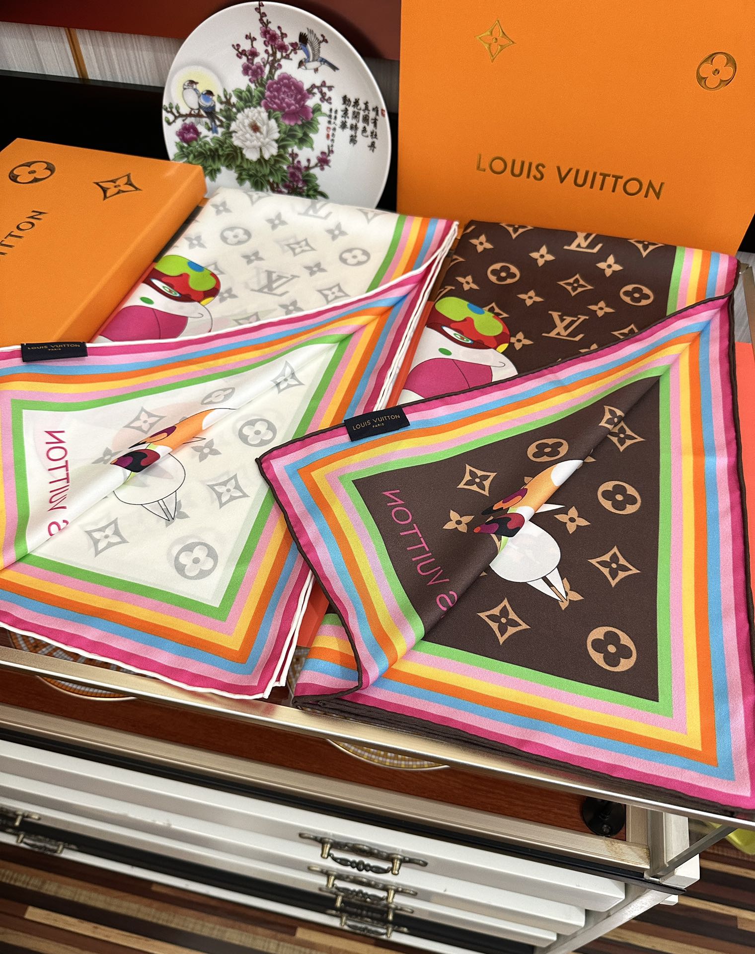 LOUIS VUITTON LV SCARF 90 CM IN SILK 738414