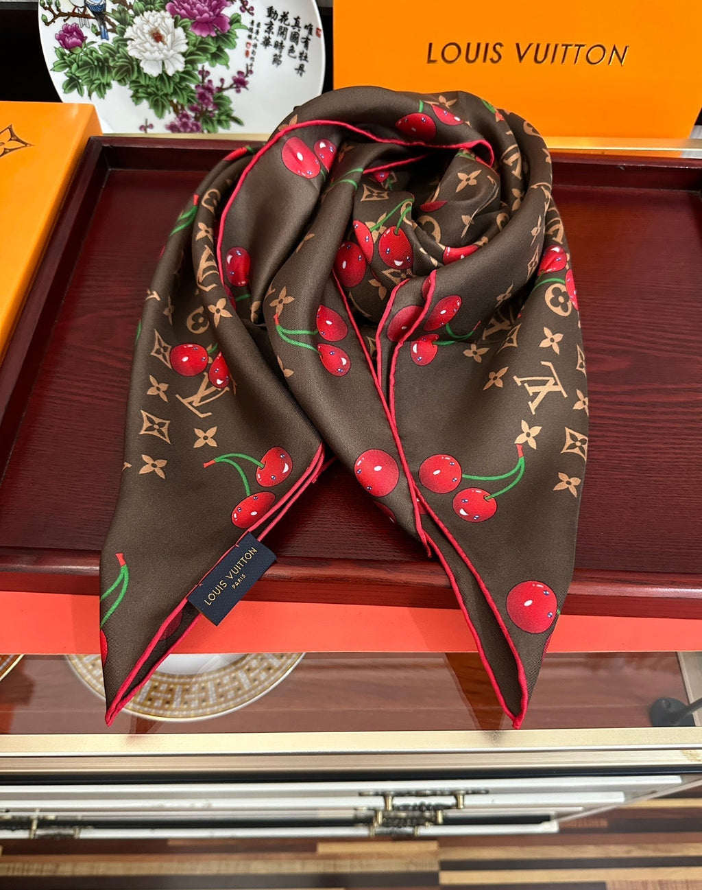 LOUIS VUITTON LV SCARF 90 CM IN SILK 05