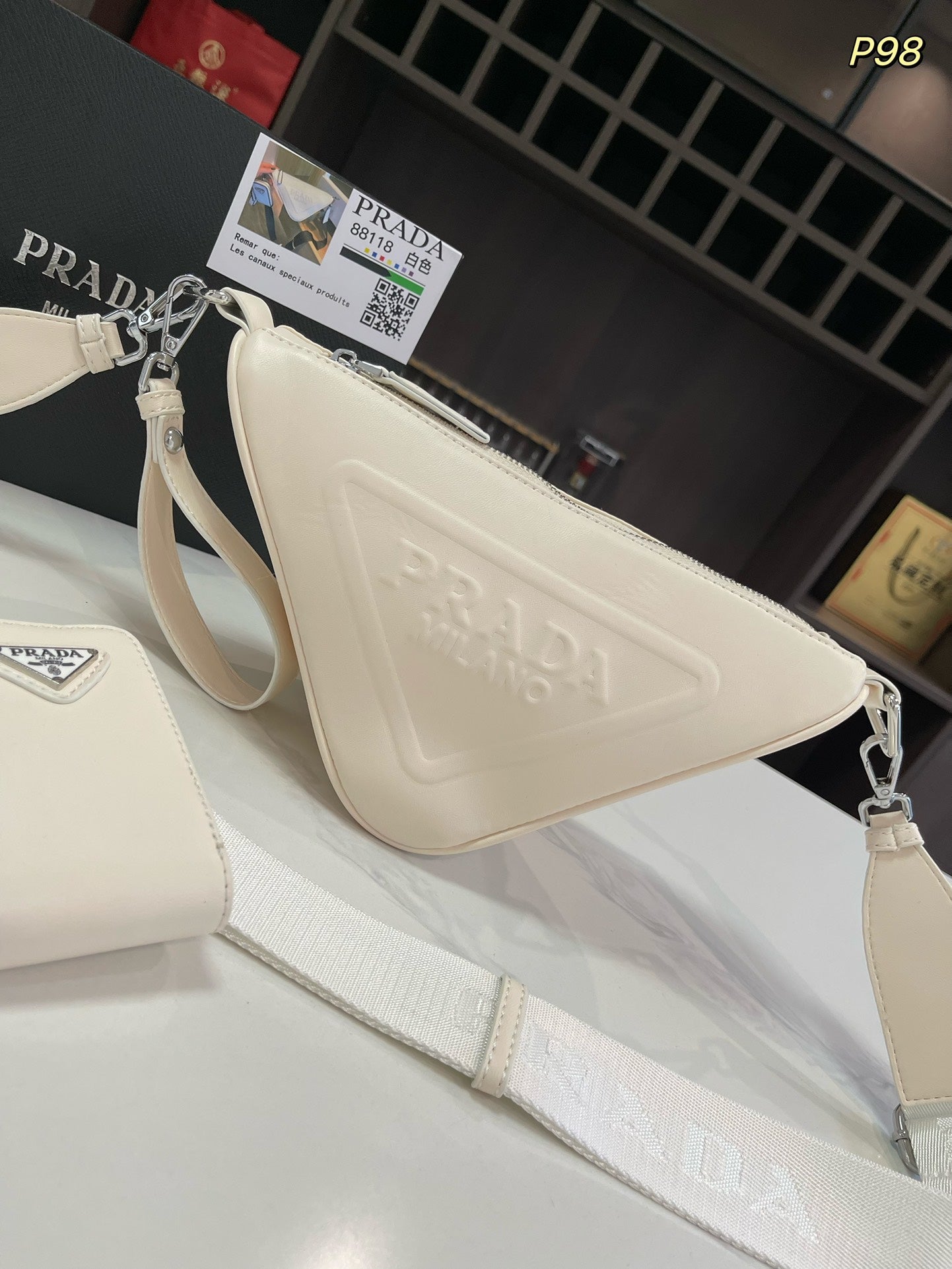 PRADA TRIANGLE 27 SHOULDER BAG IN WHITE CALFSKIN WITH STRAP