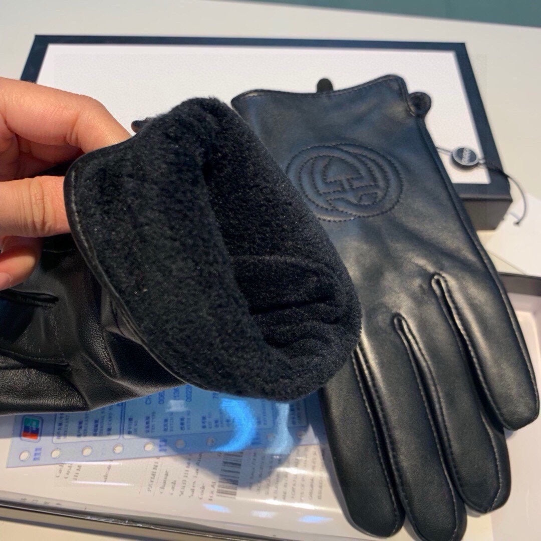 GUCCI GLOVES WITH EMBROIDERY DESIGN IN BLACK LAMBSKIN AND WOOL LINING 407774