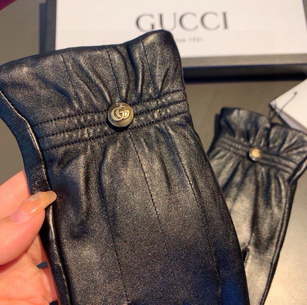 GUCCI TOUCHSCREEN GLOVES WITH DOUBLE CORD TIGHTENING IN BLACK LAMBSKIN 440488