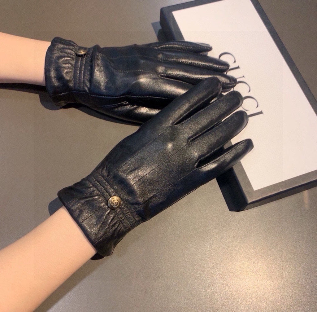 GUCCI TOUCHSCREEN GLOVES WITH DOUBLE CORD TIGHTENING IN BLACK LAMBSKIN 440488