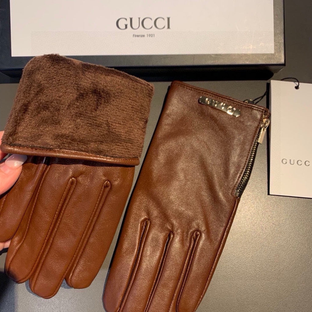 GUCCI TOUCHSCREEN GLOVES WITH SIDE ZIPPER IN CARAMEL BROWN LAMBSKIN 456310