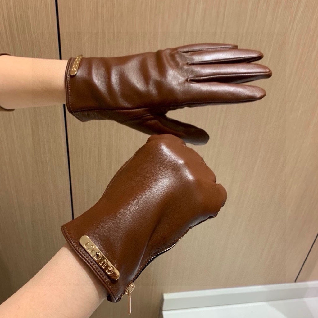 GUCCI TOUCHSCREEN GLOVES WITH SIDE ZIPPER IN CARAMEL BROWN LAMBSKIN 456310