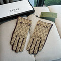 GUCCI HORSEBIT GLOVES IN BEIGE MONOGRAM JACQUARD FABRIC MIX MERLOT RED SHEEPSKIN 456334
