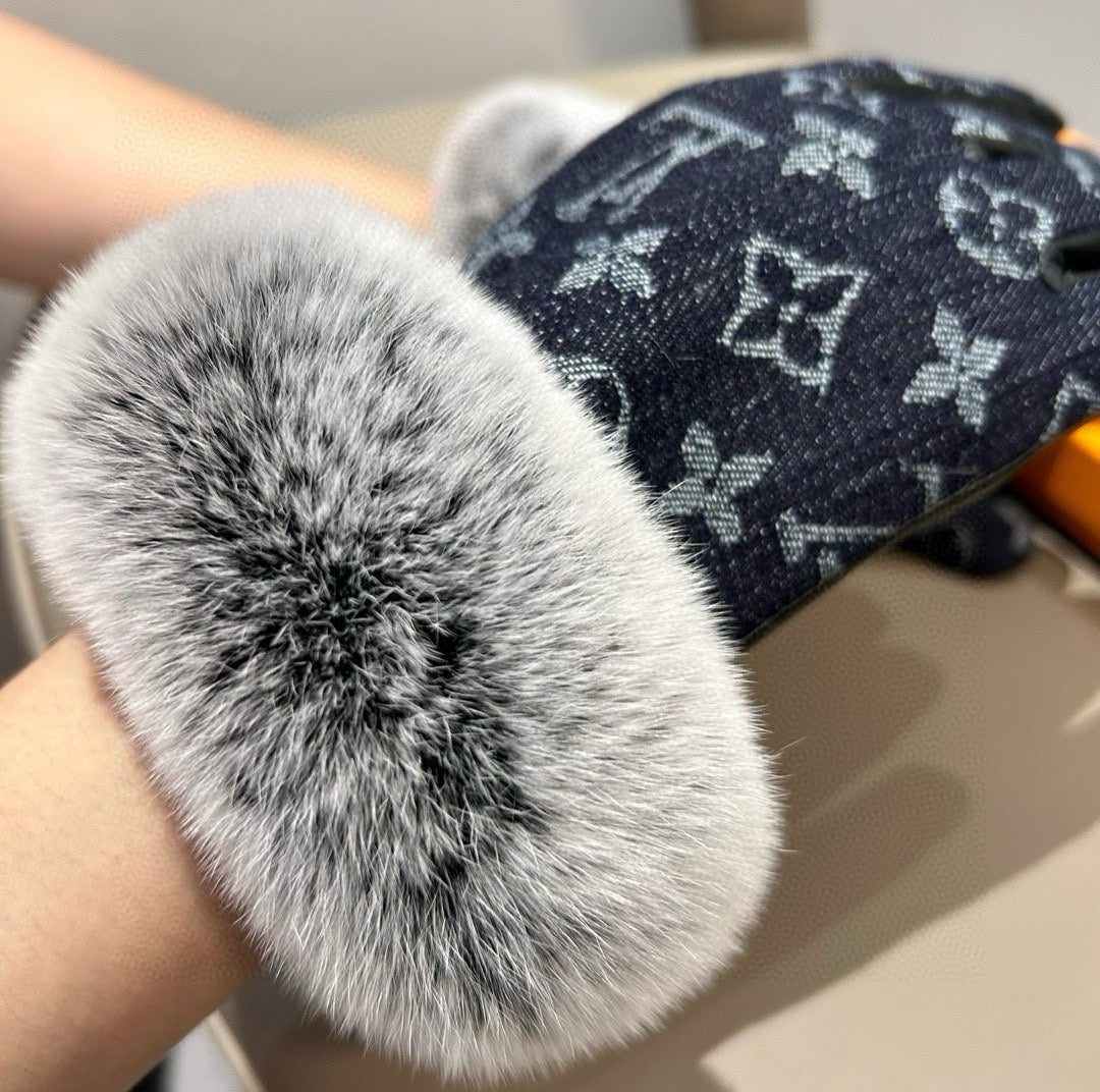 LOUIS VUITTON FINGERLESS GLOVES IN BLACK MONOGRAM DENIM AND LAMBSKIN WITH RABBIT FUR 458590