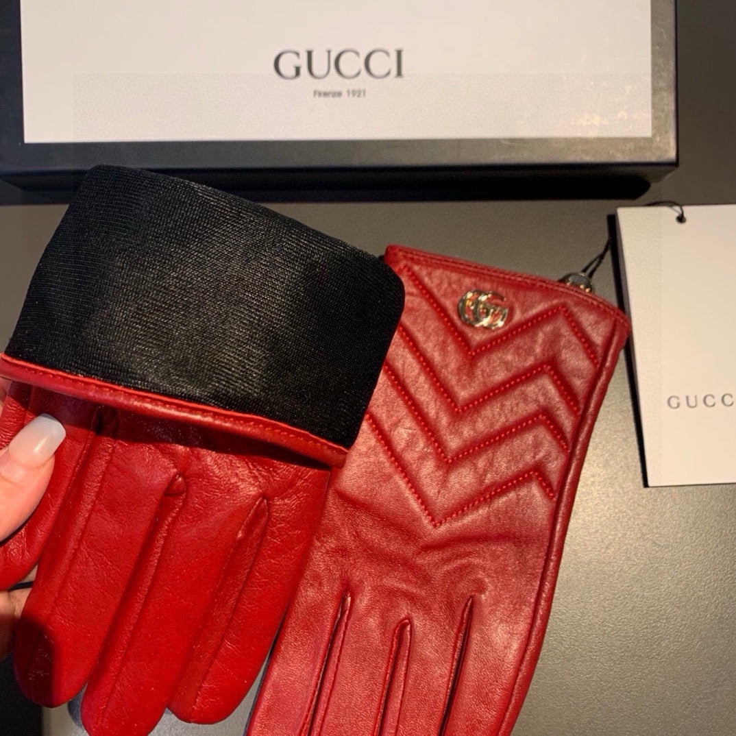 GUCCI TOUCHSCREEN GLOVES IN RED LAMBSKIN AND FABRIC LINING 463860