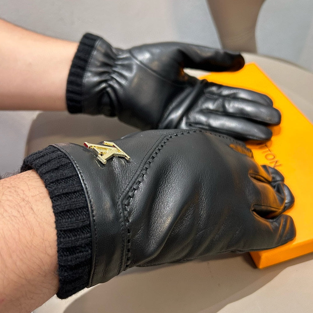 LOUIS VUITTON GLOVES IN BLACK LAMBSKIN WITH GOLD LOGO 465009
