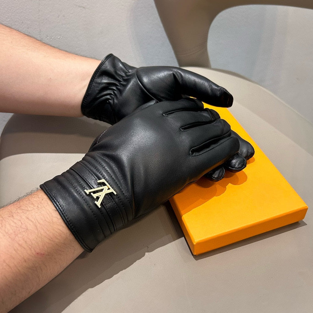 LOUIS VUITTON GLOVES IN BLACK LAMBSKIN WITH GOLD LOGO 465010