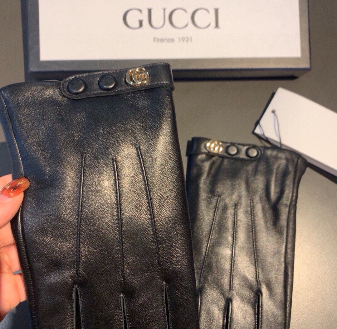 GUCCI GLOVES WITH DOUBLE BUTTONS IN BLACK LAMBSKIN AND FLEECE LINING 465013