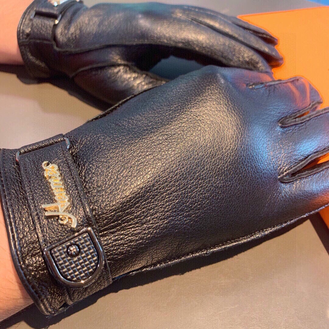 HERMES GLOVES IN BLACK DEERSKIN WITH LAMB FUR LINING 465015