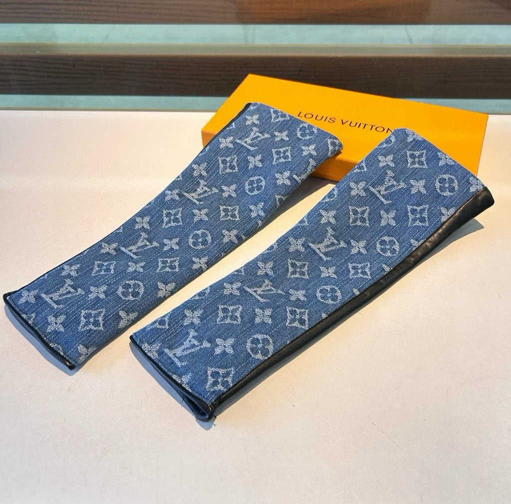 LOUIS VUITTON FINGERLESS LONG GLOVES IN AZURE BLUE MONOGRAM DENIM AND BLACK LAMBSKIN