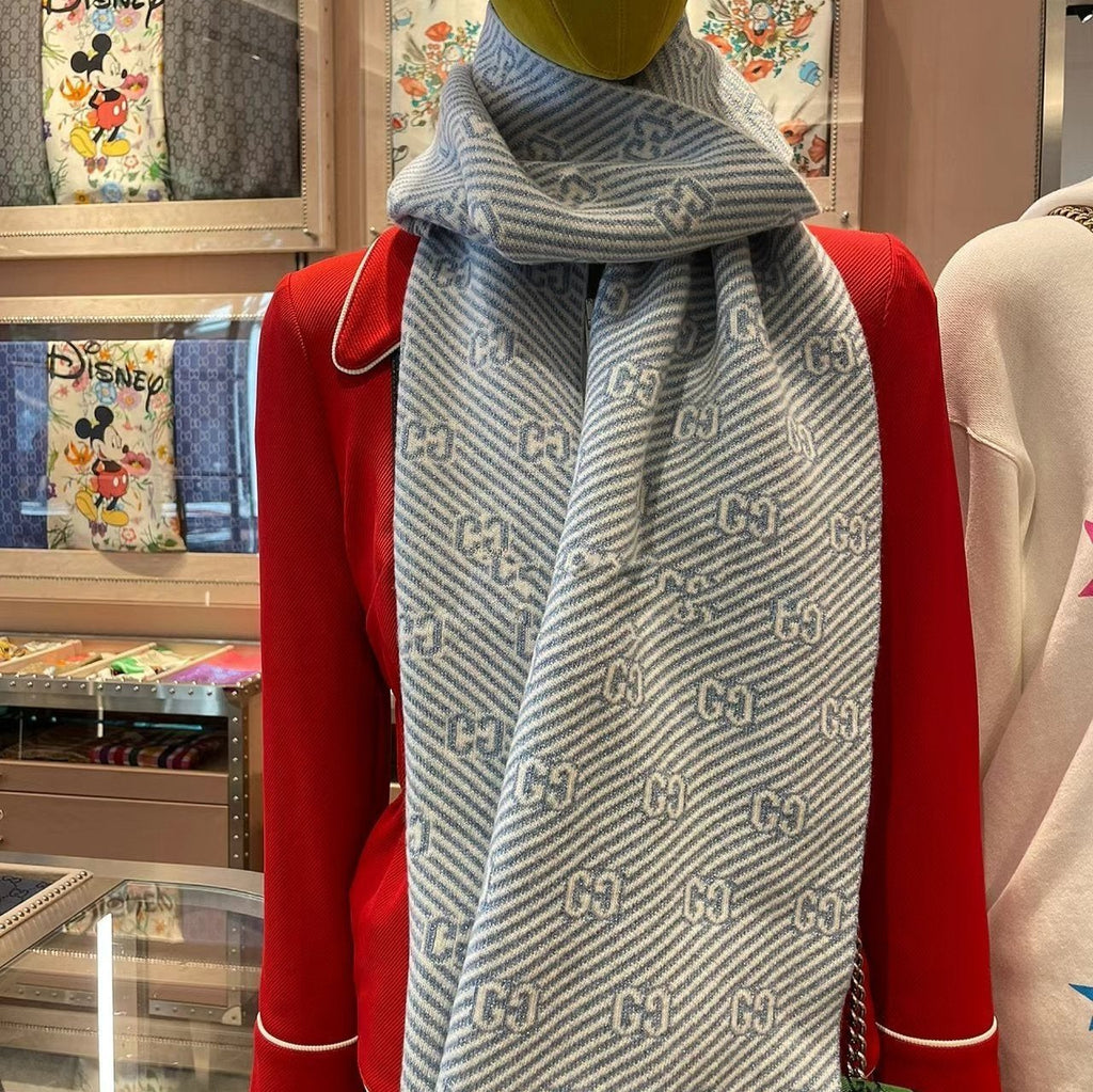GUCCI SCARF 195 CM IN SAPPHIRE BLUE WOOL 401496