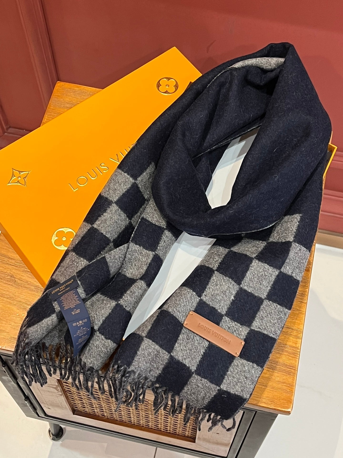 LOUIS VUITTON DAMIER SCARF 180 CM IN MIDNIGHT BLUE MIX GRAY CASHMERE 388316
