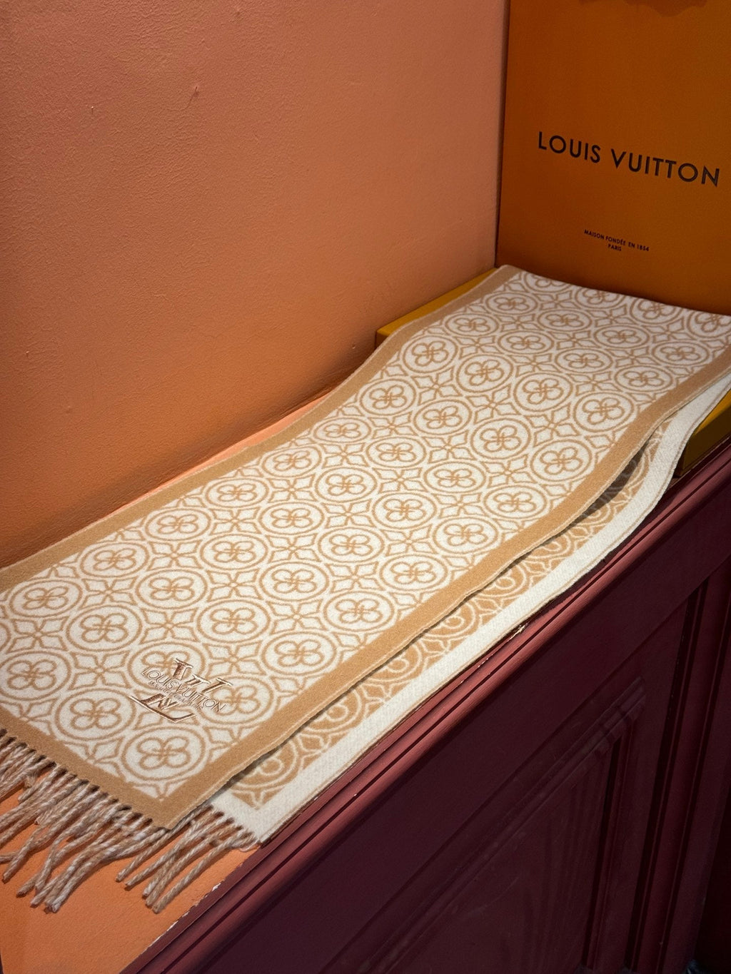 LOUIS VUITTON FLOWER MONOGRAM SCARF 180 CM IN TORTILLA BROWN MIX WHITE CASHMERE 388304