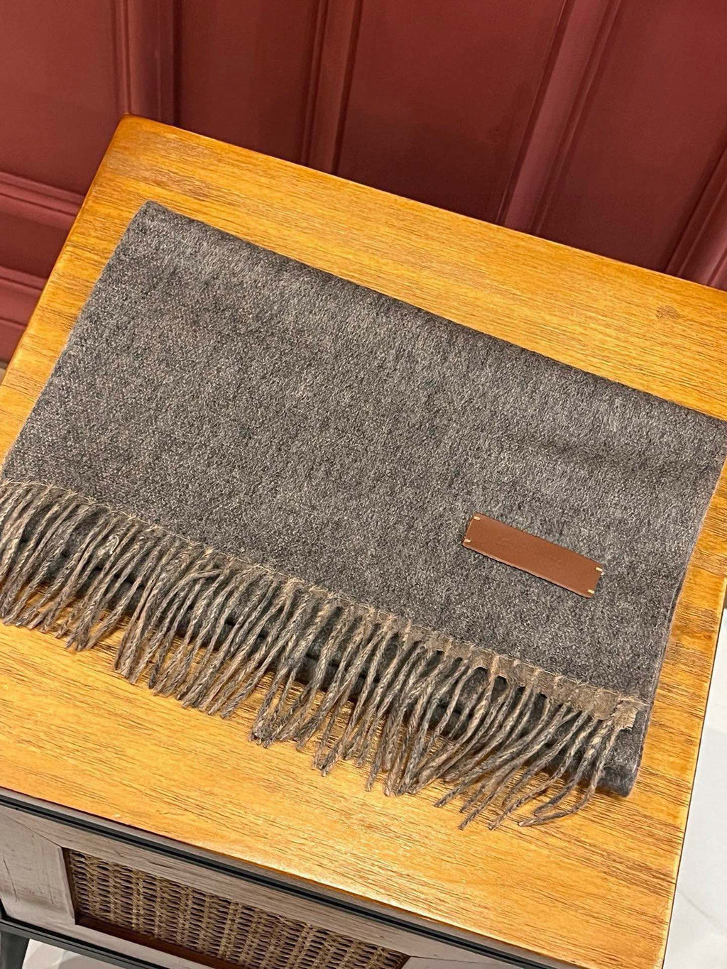 LOUIS VUITTON SCARF 180 CM IN MOUSE GRAY CASHMERE 396479