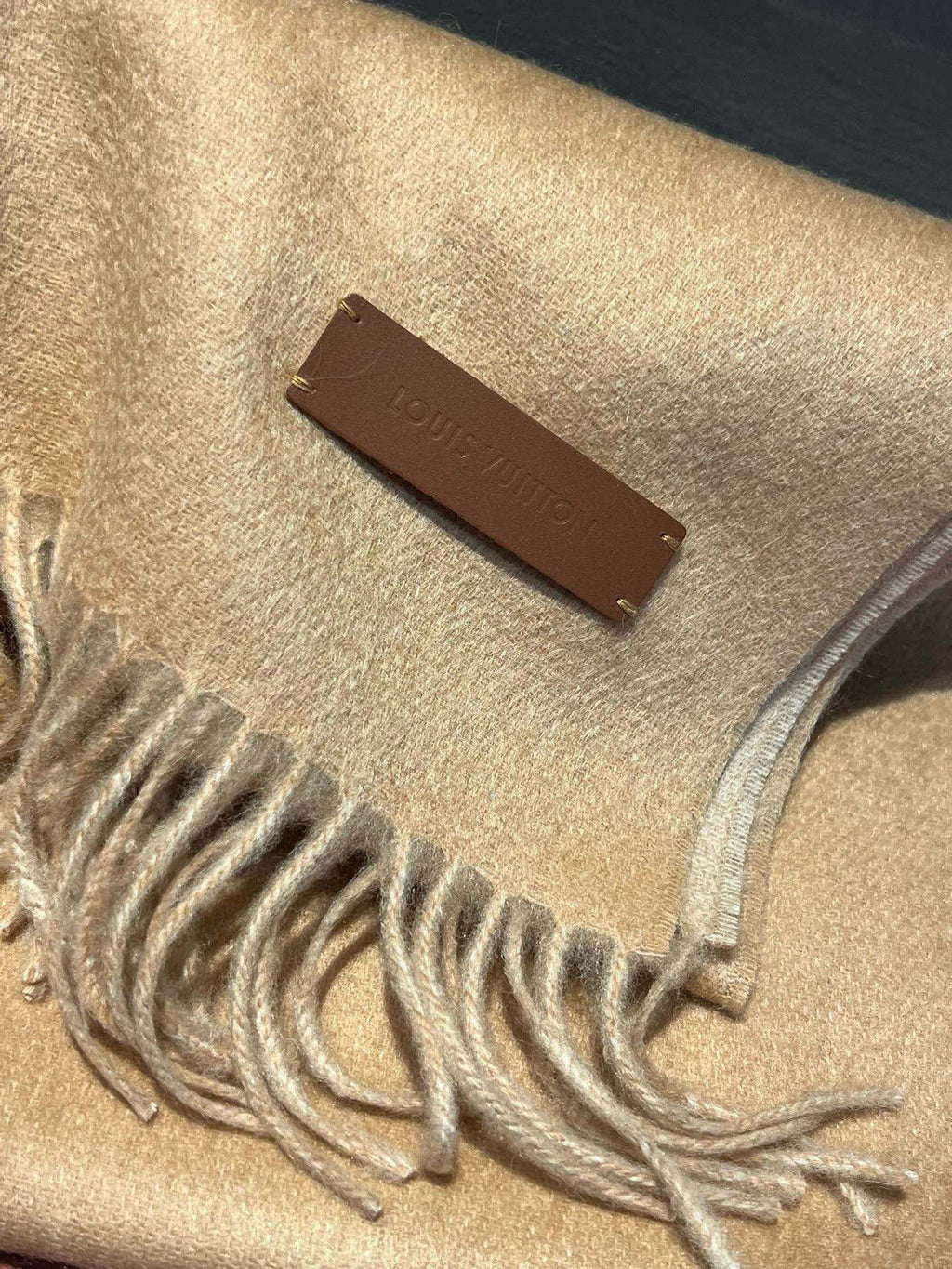 LOUIS VUITTON SCARF 180 CM IN MEDIUM BROWN CASHMERE 396482