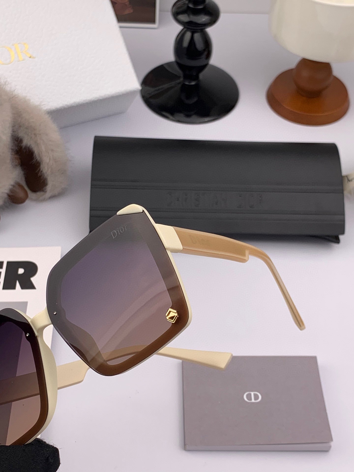 DIOR MONTAIGNE SUNGLASS D7191 IN ACETATE