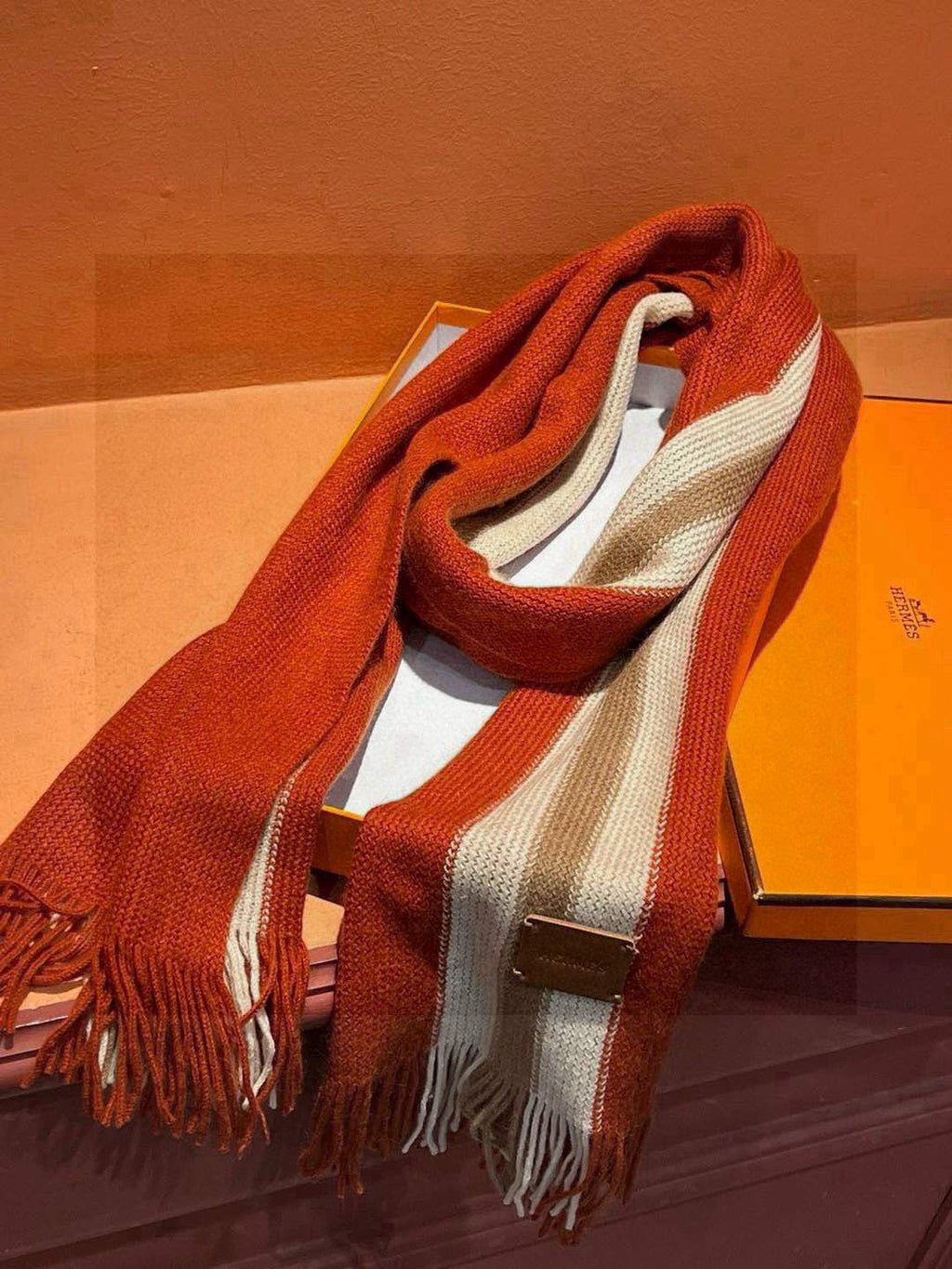 GUCCI 25S SCARF 180 IN CASHMERE 711251