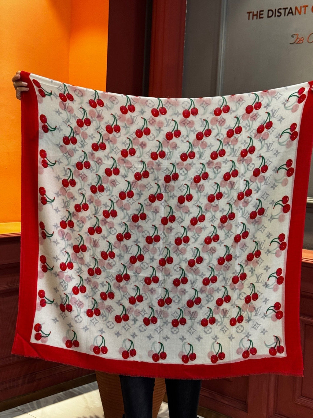 LOUIS VUITTON LV SCARF 200 CM IN CASHMERE 728984