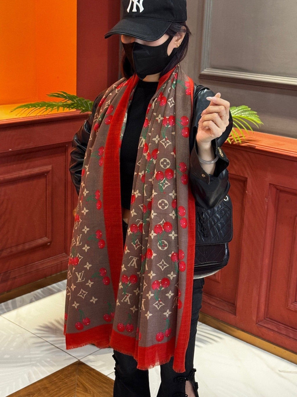 LOUIS VUITTON LV SCARF 200 CM IN CASHMERE 728985