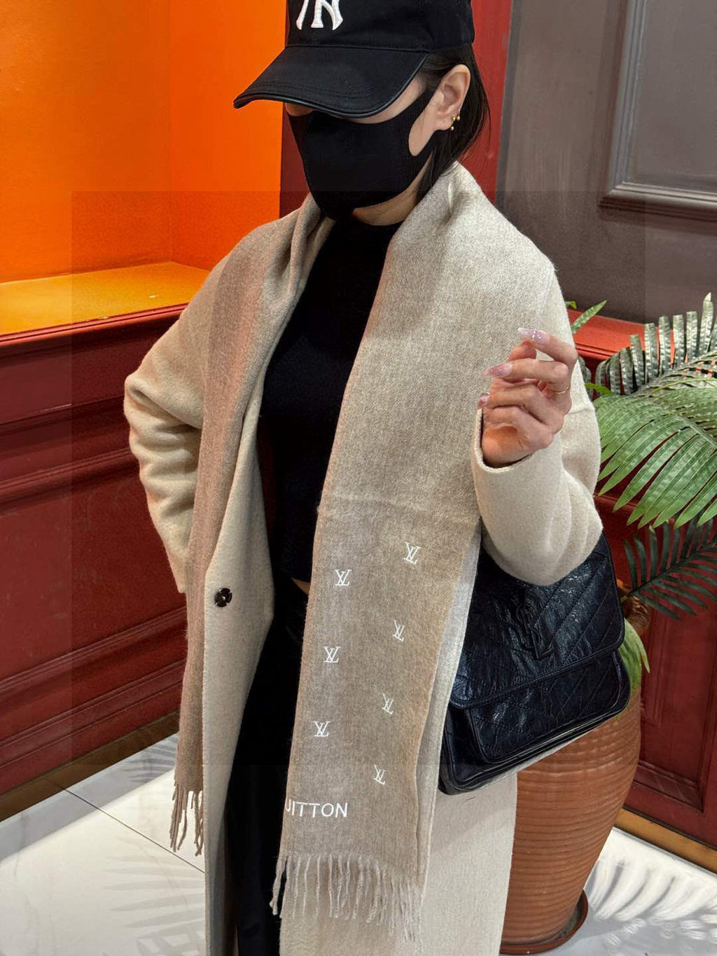 LOUIS VUITTON LV SCARF 180 CM IN CASHMERE 730568