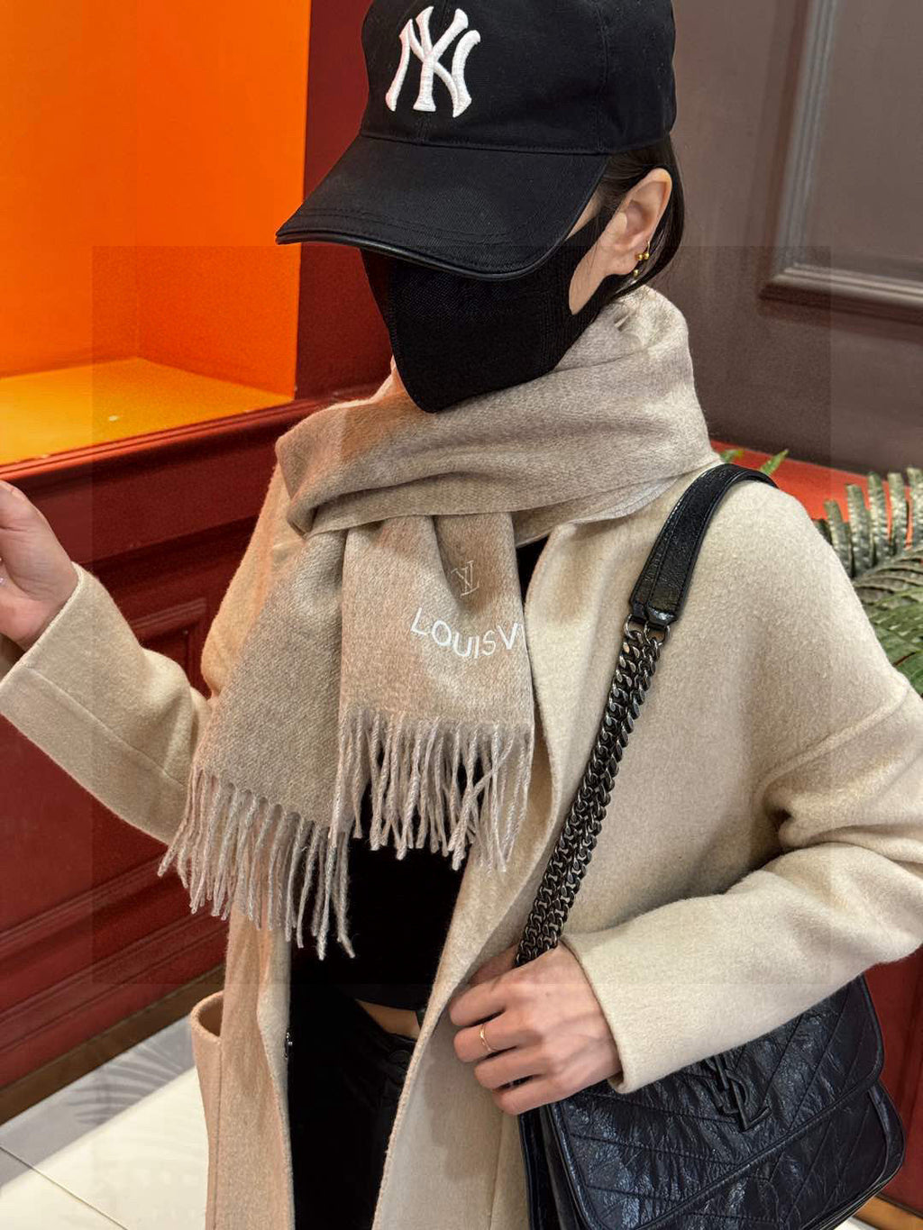 LOUIS VUITTON LV SCARF 180 CM IN CASHMERE 730568